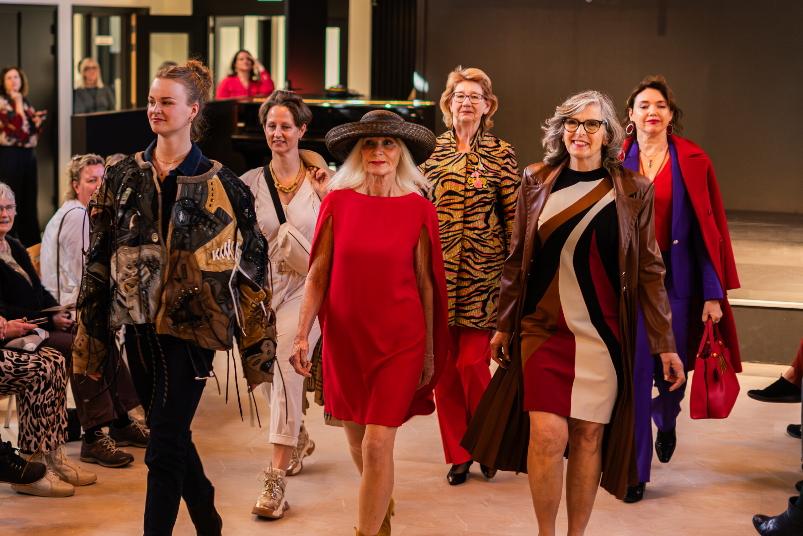 2b on the catwalk - Heiloo